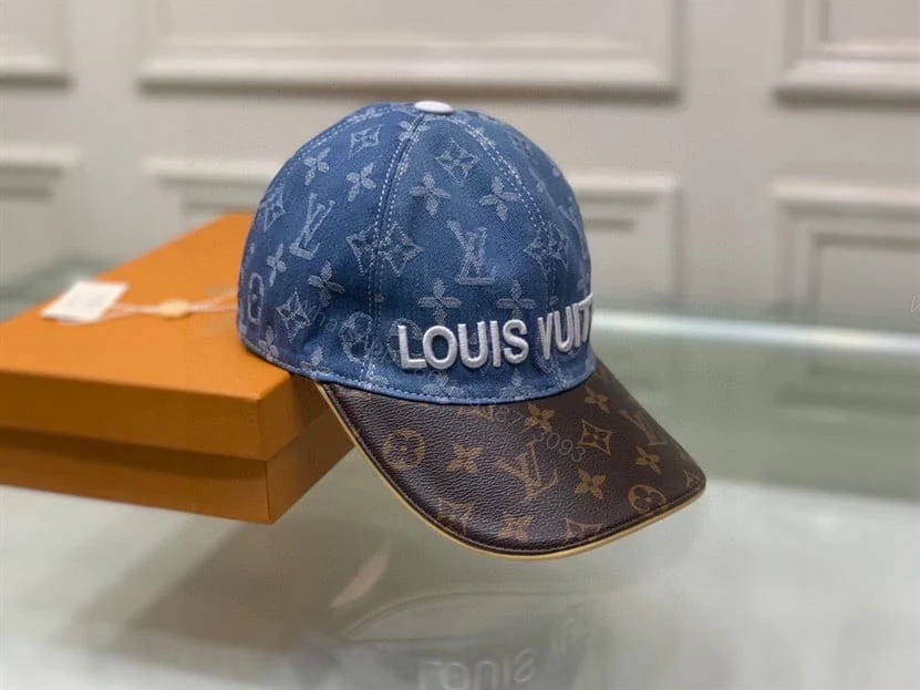 View 5 of Louis Vuitton Cap – LHC02