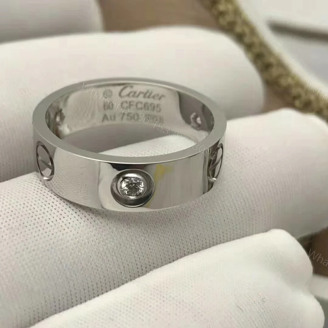 Cartier Love Ring, 3 diamonds — view 1