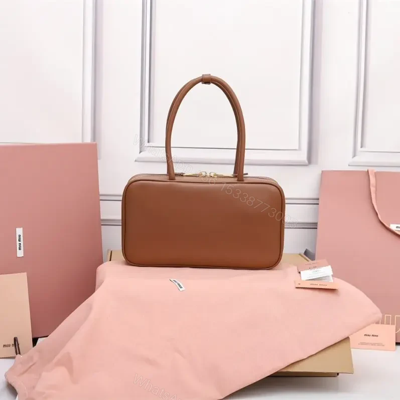 View 2 of 高仿miumiu*5BB172壓紋LOGO手提包小牛皮棕色免檢版