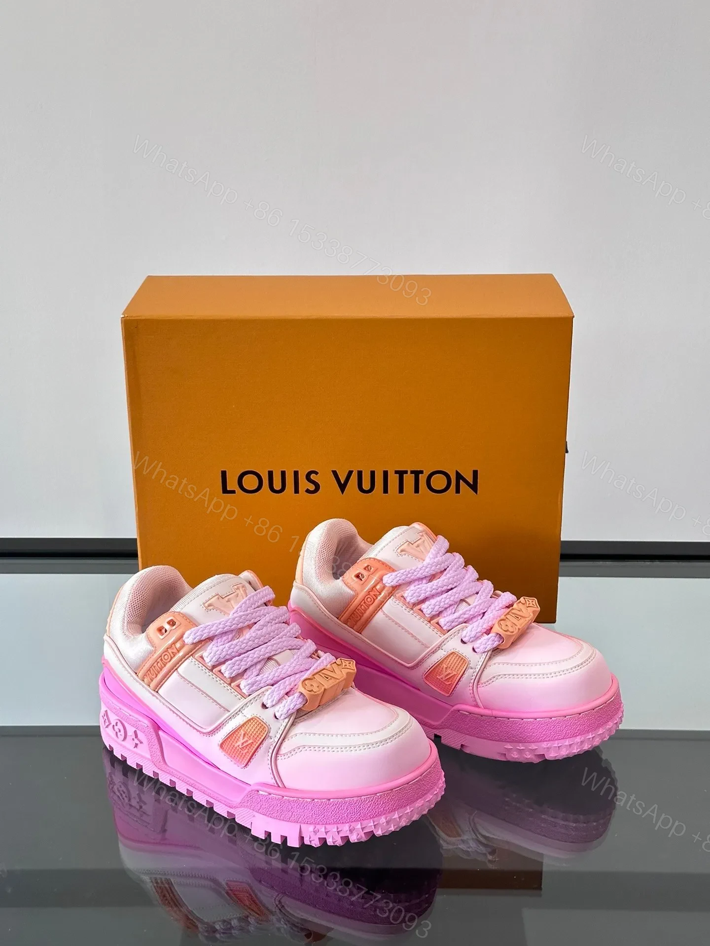 View 5 of LV Men Pink Synthetic Leather Sneakers