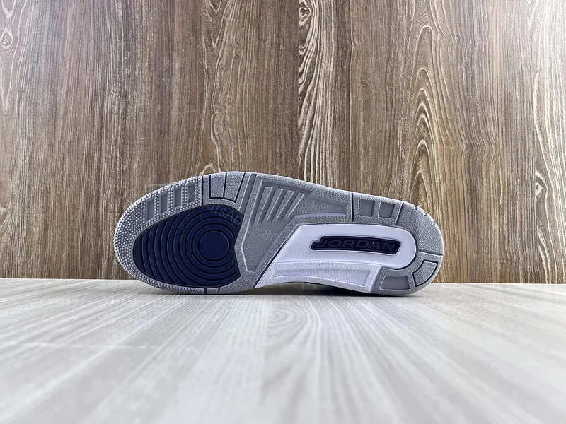 View 3 of Airstride Supreme: Premium Leather Sneaker with Textured Comfort