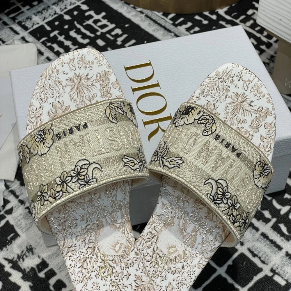 View 8 of 高仿Dior*Dway系列KCO211圓頭套腳拖鞋平底金色印花免檢版