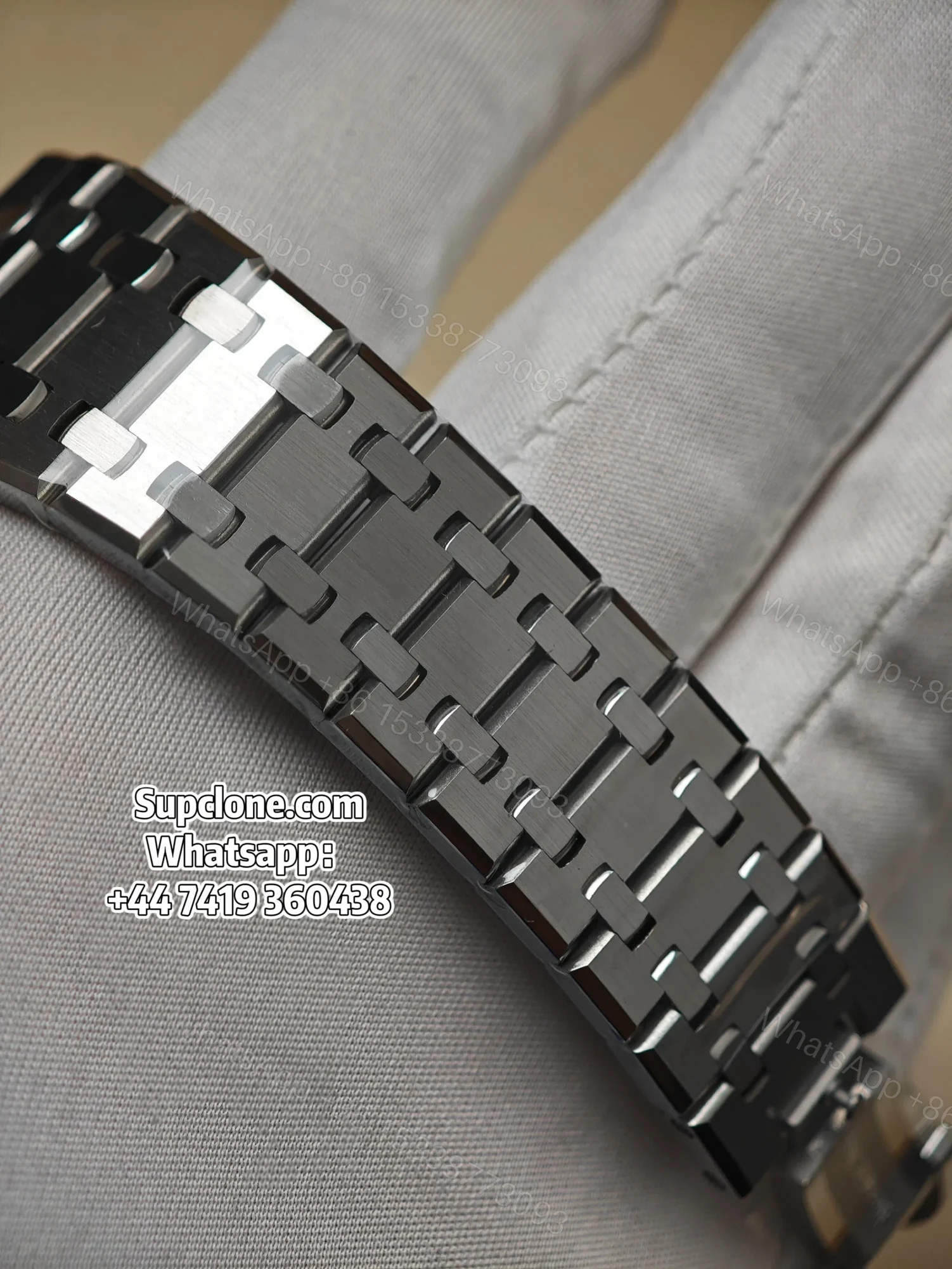 View 11 of Audemars Piguet Super Clone 1:1 Royal Oak 15500 White Dial