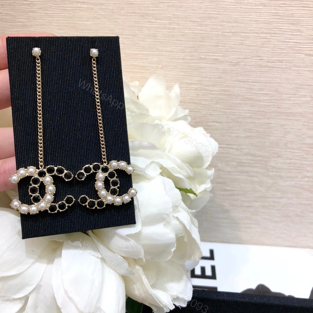 View 2 of EN – Lux Earring Chanel 037