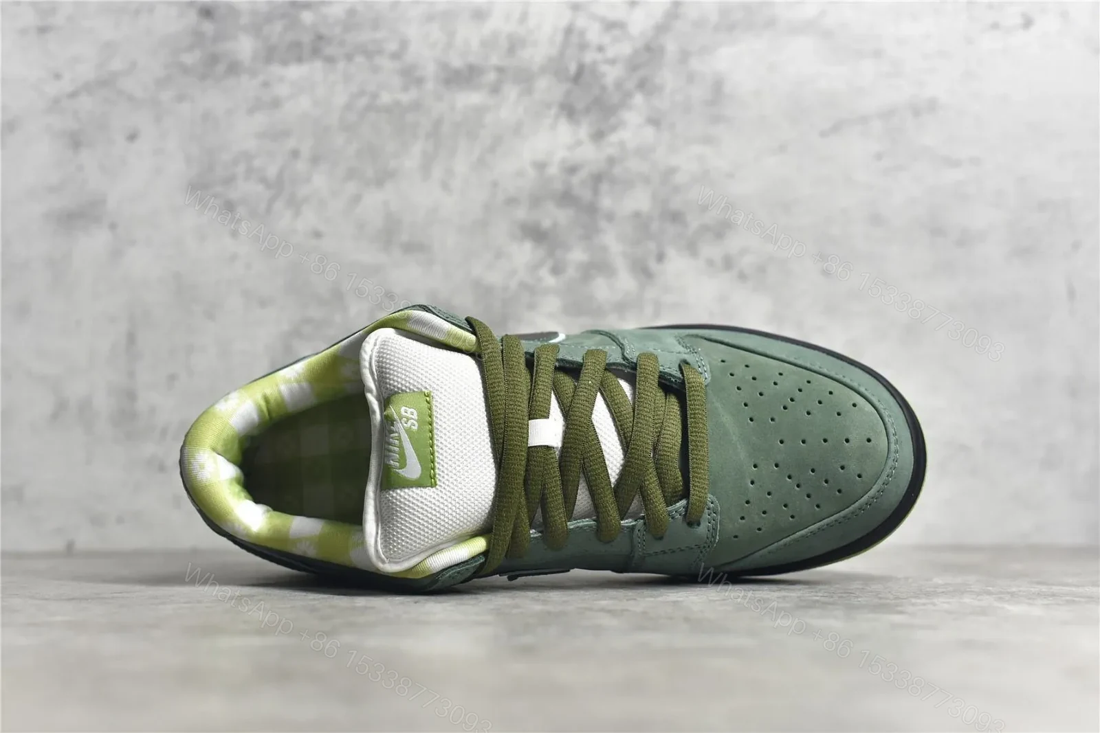View 4 of UA Nike Dunk SB Low Green Lobster Reps