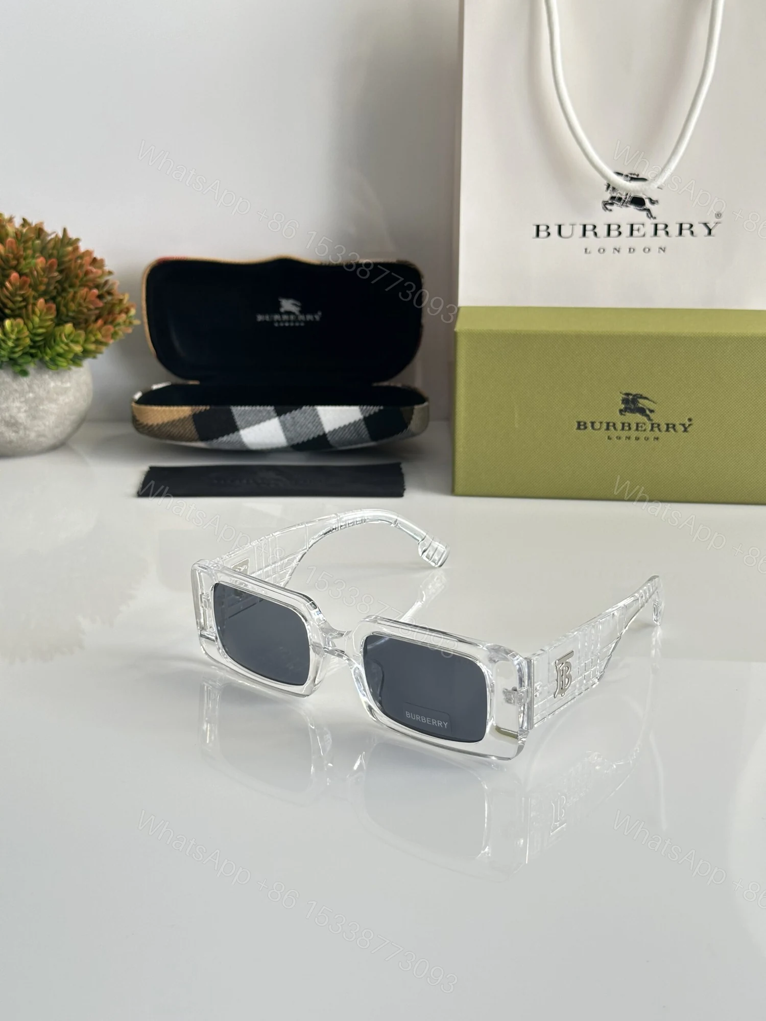 First Copy Burberry 11089 Water Blue Black Luxury Designer Sunglasses — view 1