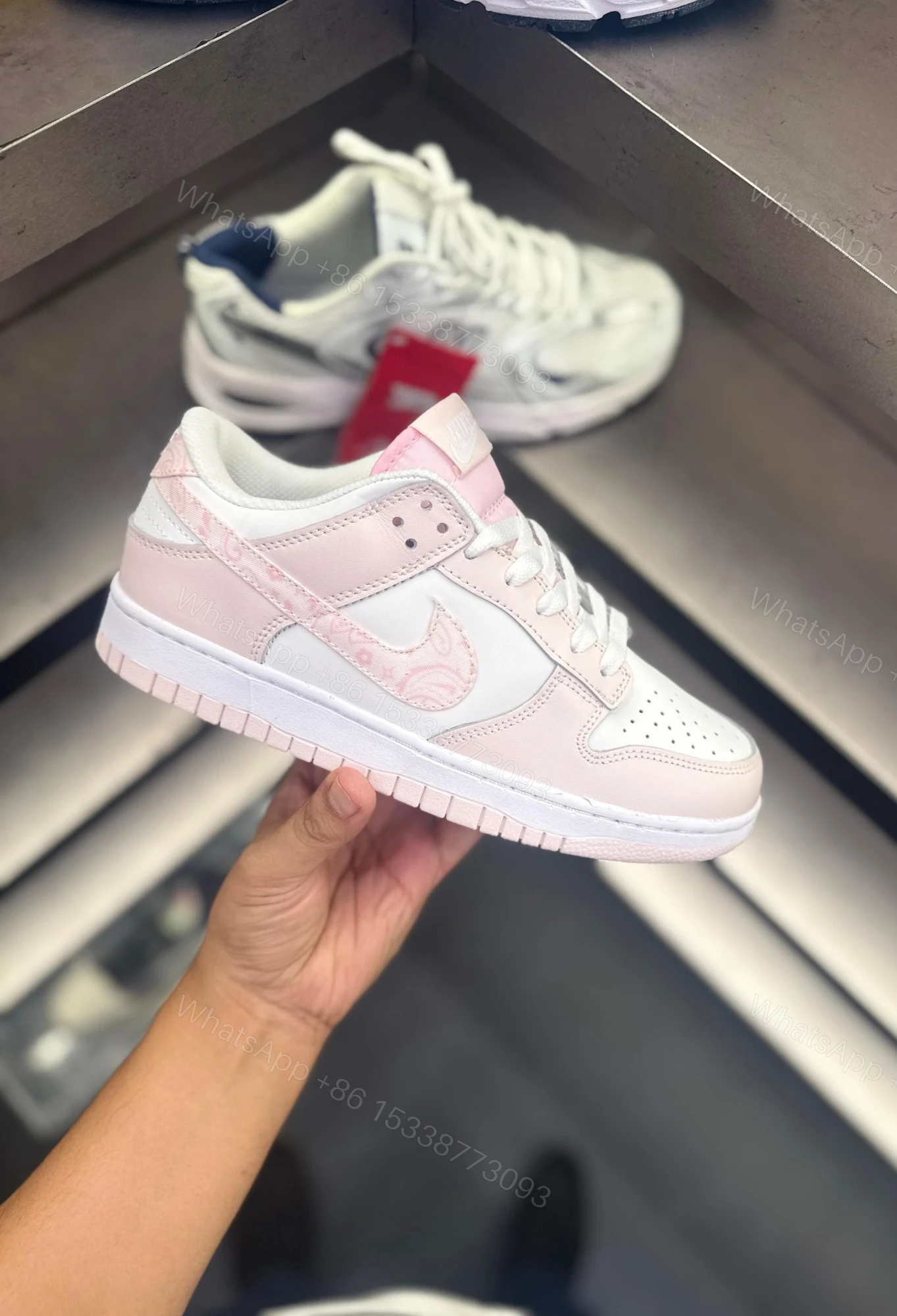 FIRST COPY NIKE SB DUNK PINK PASLEIY FOR GIRLS — view 1