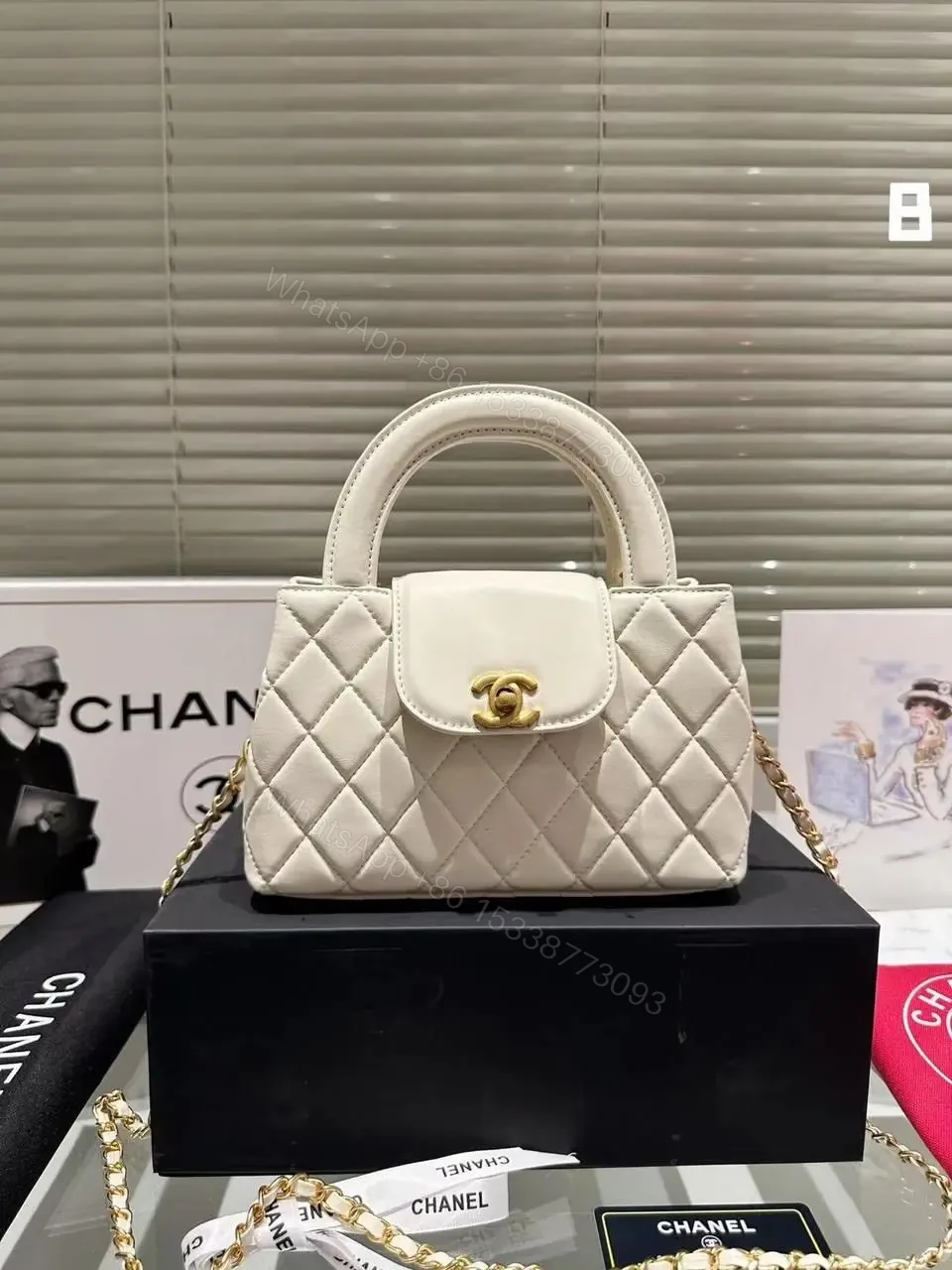 CHANEL — view 1