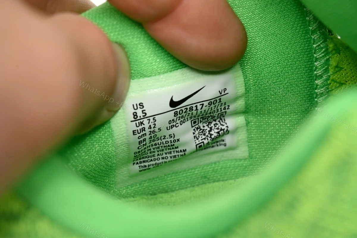 View 11 of Nike Kobe 10 Elite iD 'Grinch' 802817-901