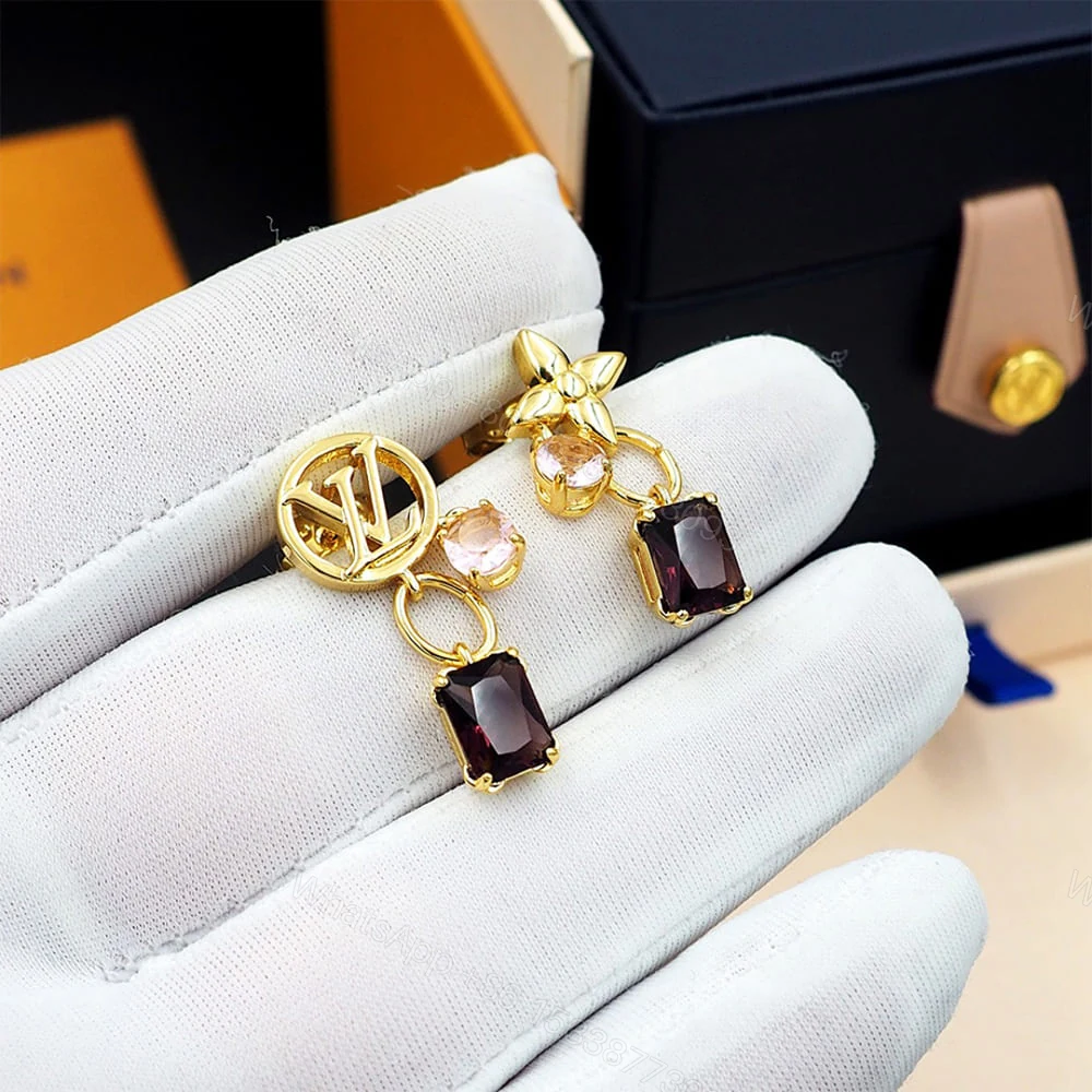 View 4 of LV CIRCLE HEIRLOOM EARRINGS