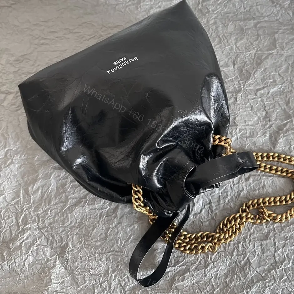View 7 of 高仿Balenciaga2023年新款Crushtote垃圾袋小號