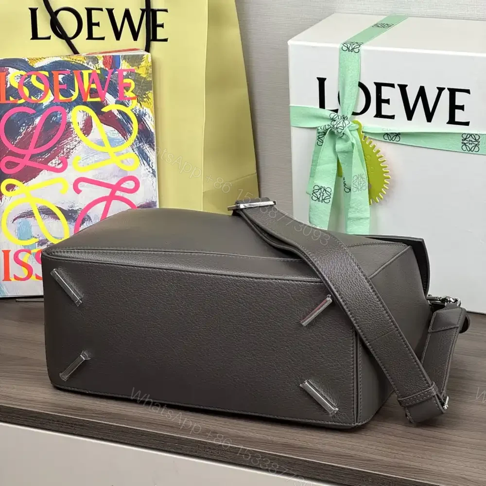 View 6 of 高仿Loewe*Puzzle系列1220小牛皮斜挎包深灰色大號免檢版