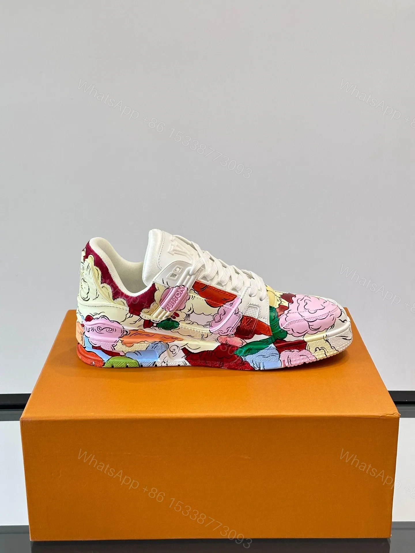View 4 of LV Men Multicolor Leather Sneakers