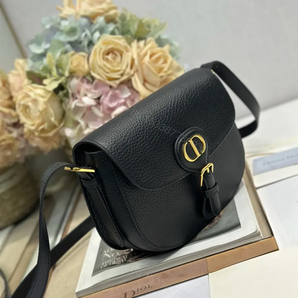 View 3 of 高仿Dior*Bobby系列M933M900牛皮斜挎包黑色中號免檢版