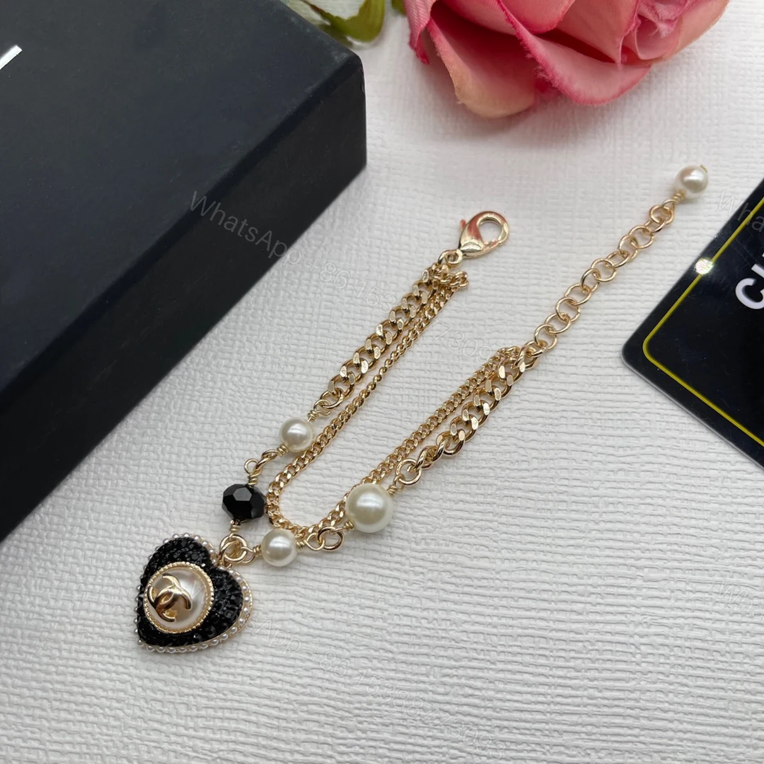 View 4 of EN – Lux Chanel Necklaces 042