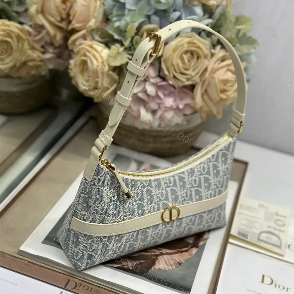 View 3 of 高仿Dior*Montaigne系列S238M925米色印花腋下包Mini免檢版