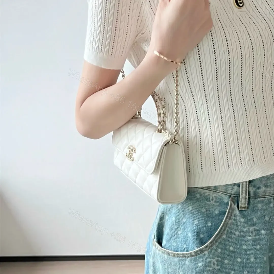 View 21 of 高仿Chanel*25S系列AP3238亮面小牛皮單肩包白色免檢版