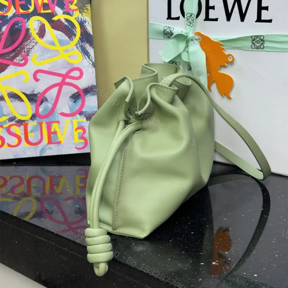 View 3 of 高仿Loewe*Flamenco系列3916福袋包淺梨色Mini免檢版