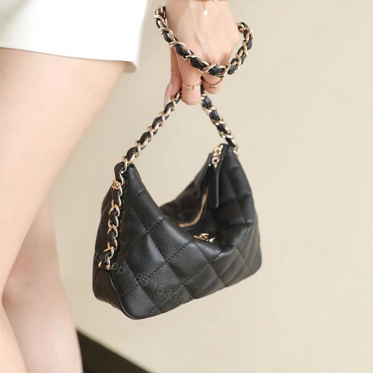 View 22 of 高仿Chanel24P*AS4320球紋牛皮單肩包免檢版