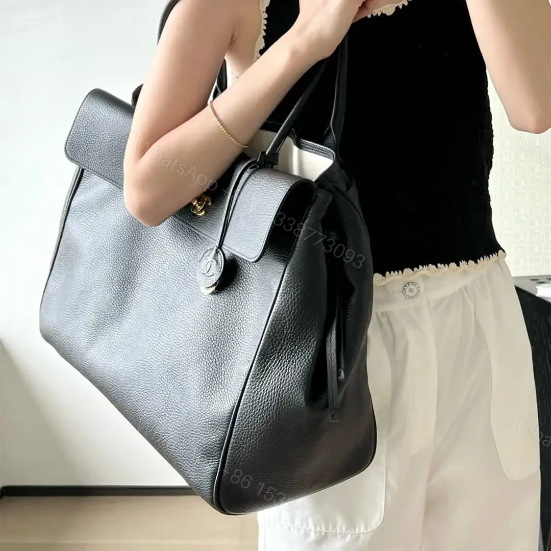 View 22 of 高仿Chanel*26S系列AS6289粒面小牛皮單肩包黑色大號免檢版