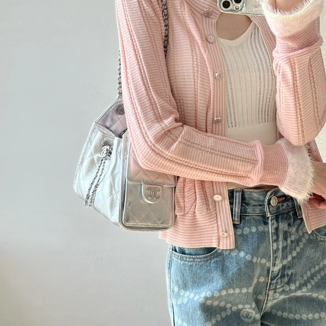 View 26 of 高仿Chanel*26C/25Bag系列AS5631小牛皮手袋Mini銀色免檢版