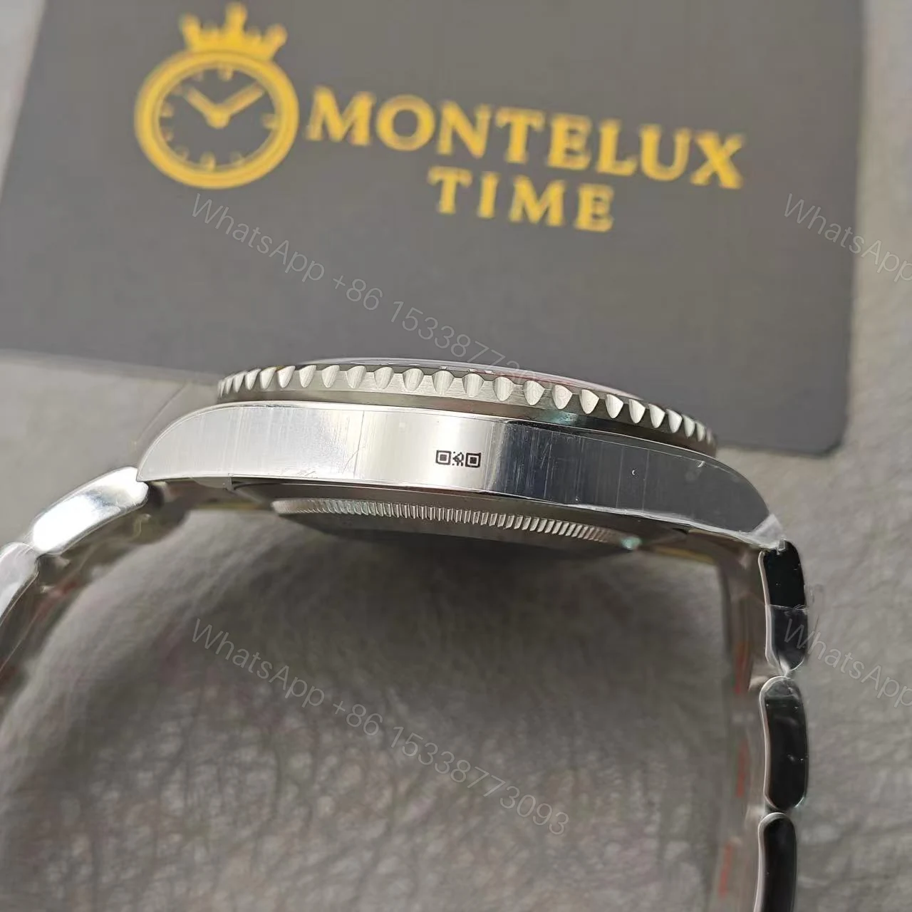View 18 of Replica Super Clone Pepsi Rolex GMT Master 2