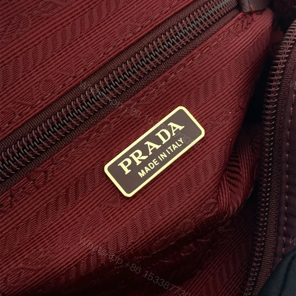 View 9 of 高仿Prada*RE-Nylon系列1NS021手拿包酒紅色小號免檢版