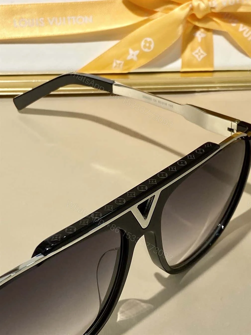 View 9 of LV SUNGLASSES – GLVT06