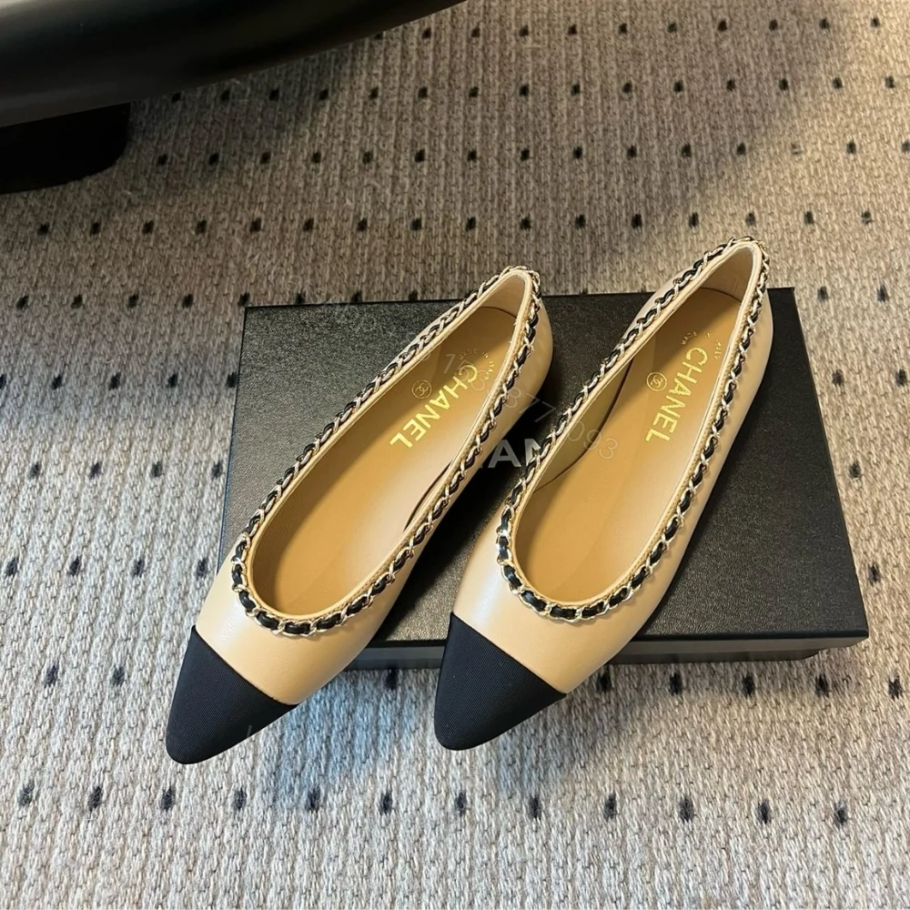 View 5 of CHANEL AND FABRIC CC CHAIN LINK BALLET FLATS BEIGE AND BLACK