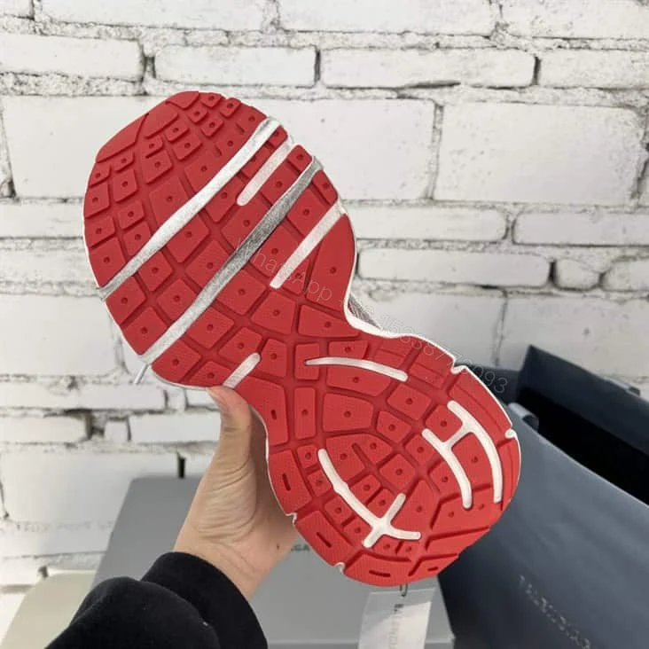 View 4 of BALENCIAGA MEN’S 3XL TRAINERS – BB212