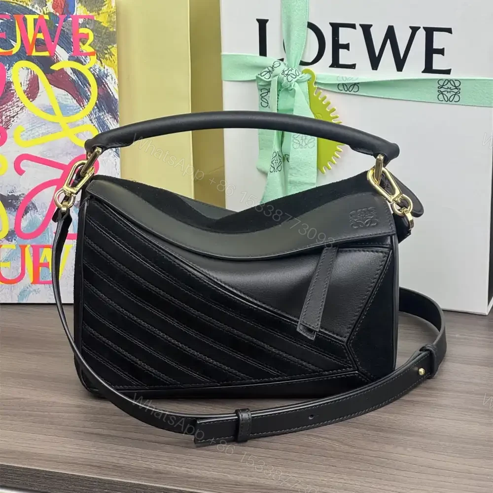 高仿Loewe*Puzzle系列1100單肩包絲絨黑小號免檢版 — view 1