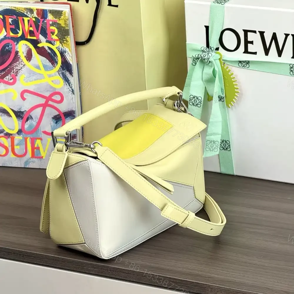 View 2 of 高仿Loewe*Puzzle系列0144幾何拼接手袋黃晶色小號免檢版