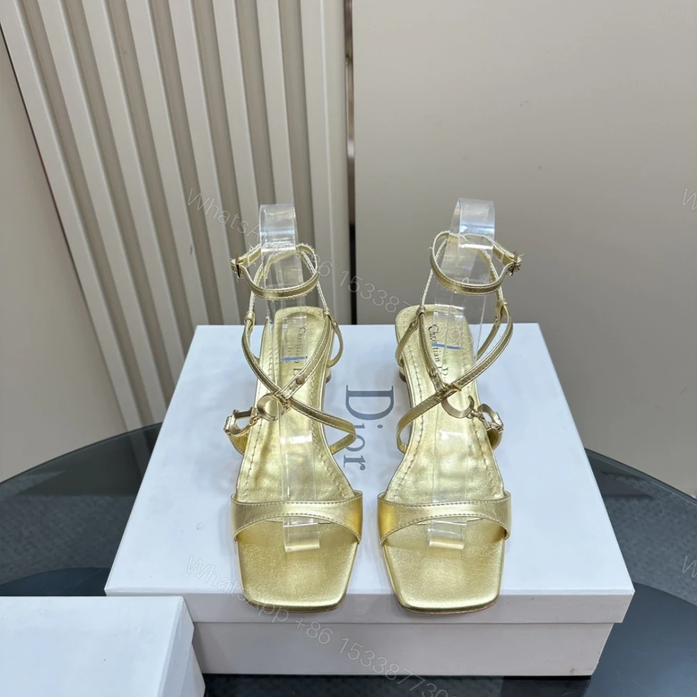 View 2 of 高仿Dior*Cest系列KCU057金屬配飾露趾低跟涼鞋金色4CM免檢版