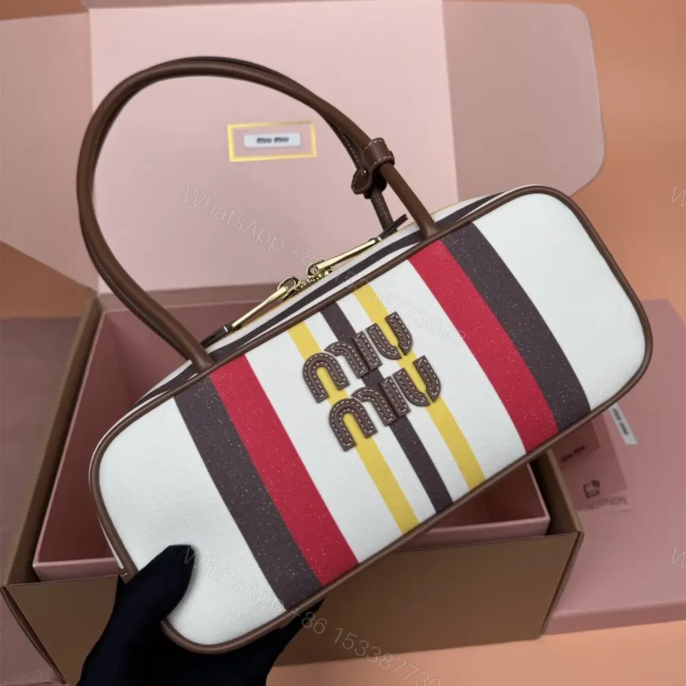View 5 of 高仿miumiu*Beau系列5BB173牛皮帆布手提包米棕色免檢版