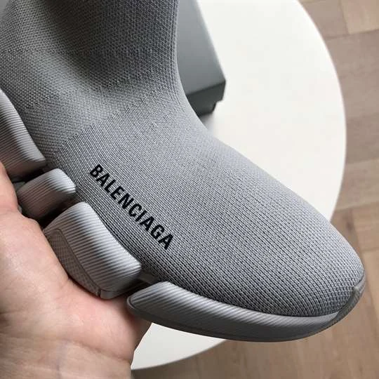 View 3 of BALENCIAGA SPEED 2.0 SNEAKER IN GREY RECYCLED KNIT – BB142