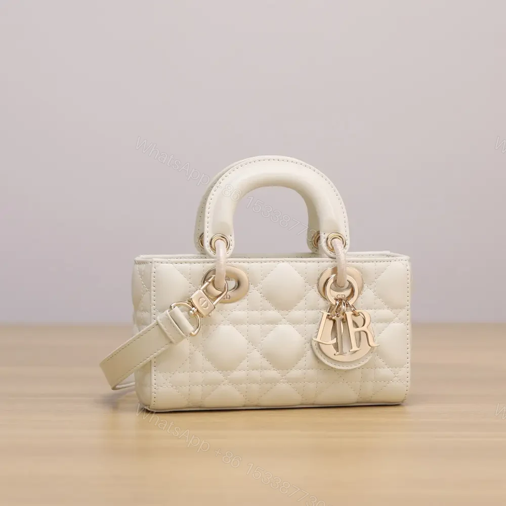 View 8 of 高仿Dior*LadyDJoy系列S0910M030小羊皮戴妃包白色Mini免檢版
