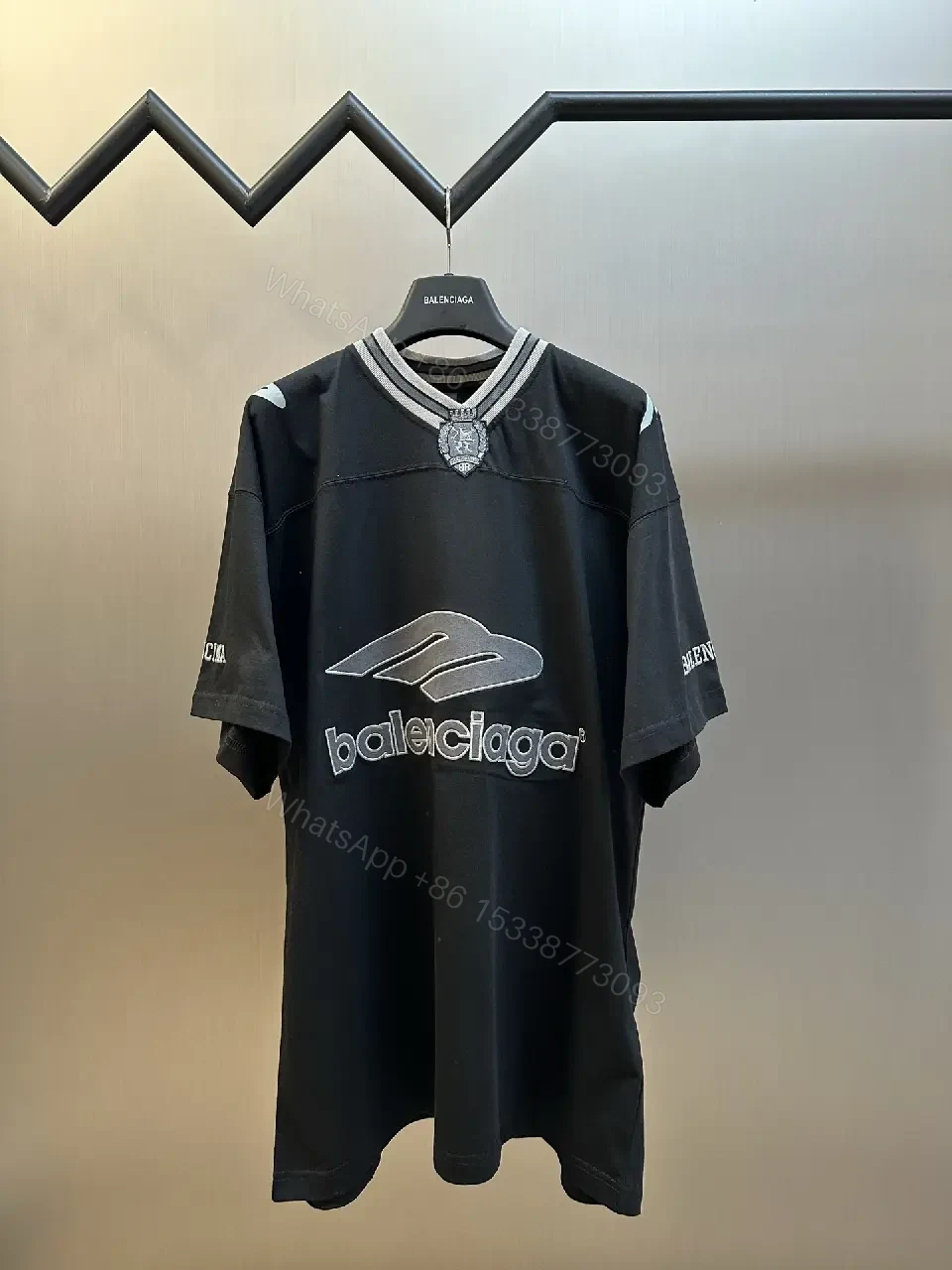 Bold Jersey Hybrid Tee: Luxe Detailing, Oversized Logo Statement — view 1