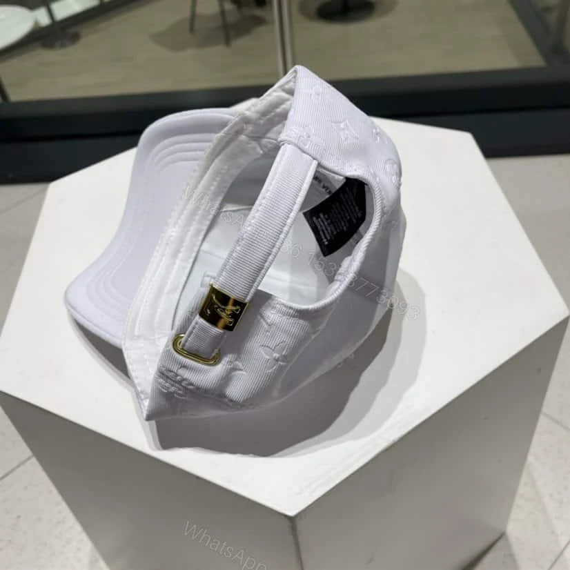 View 7 of Louis Vuitton Cap – LHC17