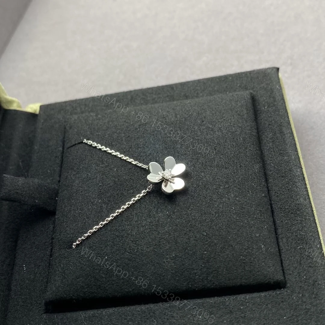 View 10 of 高仿首飾VanCleef&Arpels*RP0J500三葉草鑽石白金手鏈