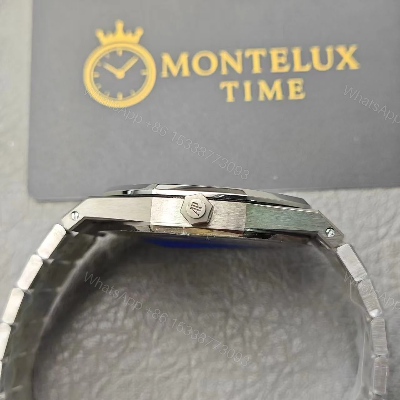 View 6 of Replica Audemars Piguet Royal Oak Jumbo Extra-Thin Blue 15202IP.OO.1240IP.01