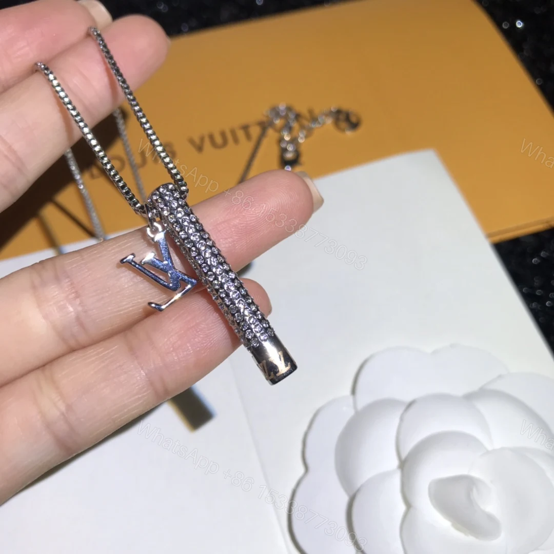 View 3 of EN – Lux LV Necklaces 077