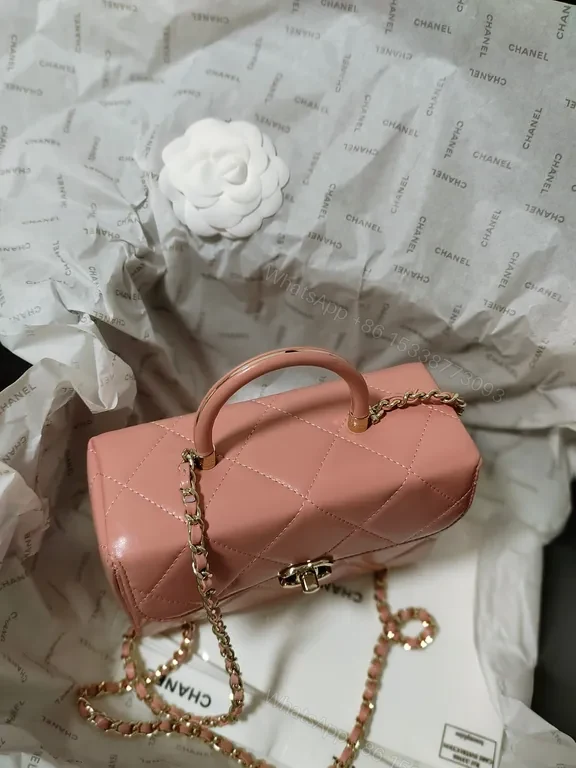 View 8 of Chic Pink Quilted Crossbody: Timeless Luxe Everyday Bag