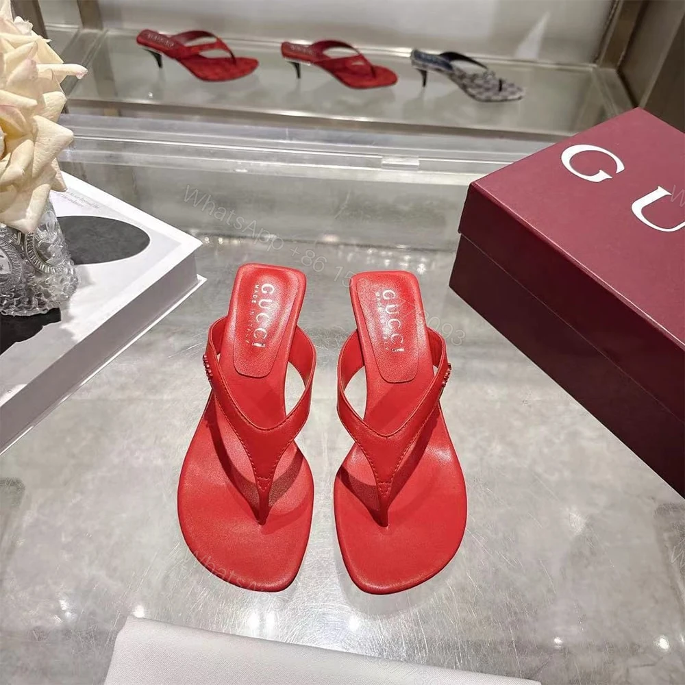 View 3 of GUCCI Women’s Vittoria thong 773802
