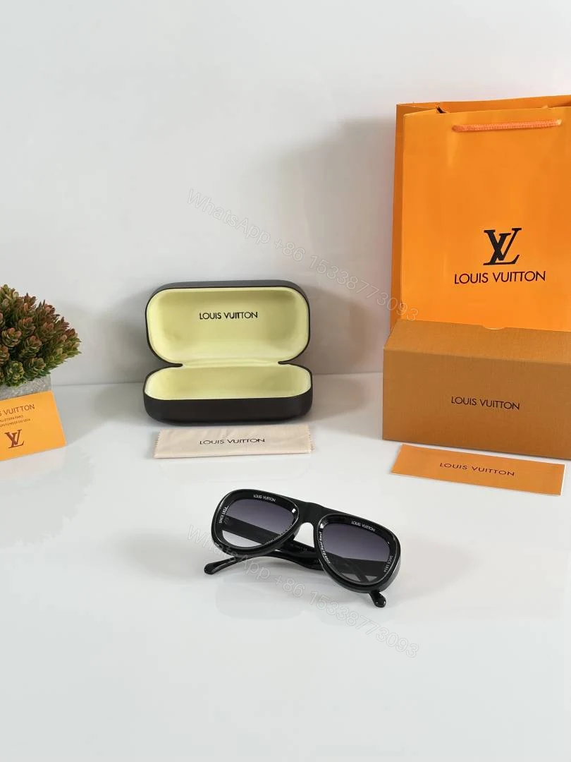 View 4 of First Copy Louis Vuitton 8206 Black DC Sunglasses