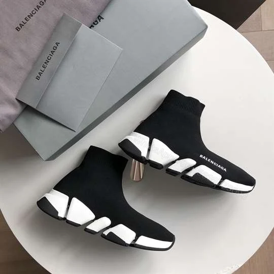 View 7 of BALENCIAGA SPEED 2.0 SNEAKER IN BLACK – BB145