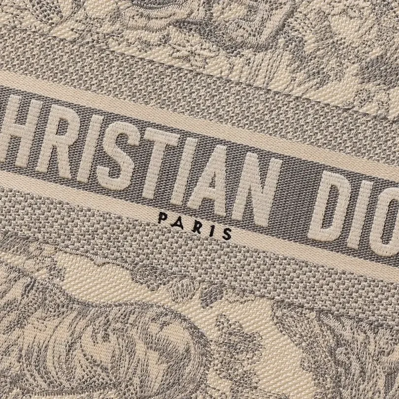 View 7 of 高仿Dior*BookTote系列茹伊刺繡灰色M免檢版