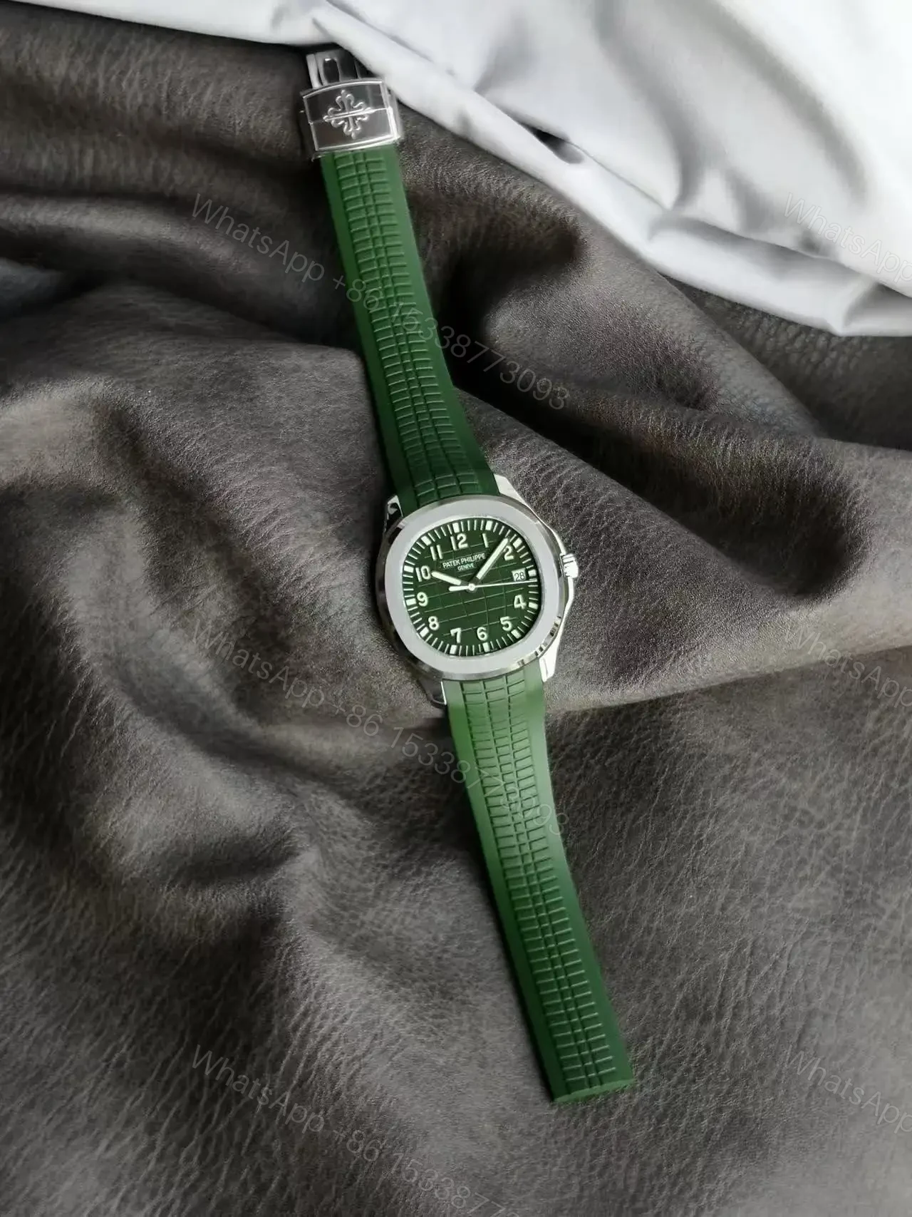 View 3 of Replica Aquanaut Green Dial Patek Philippe Aquanaut 5168G