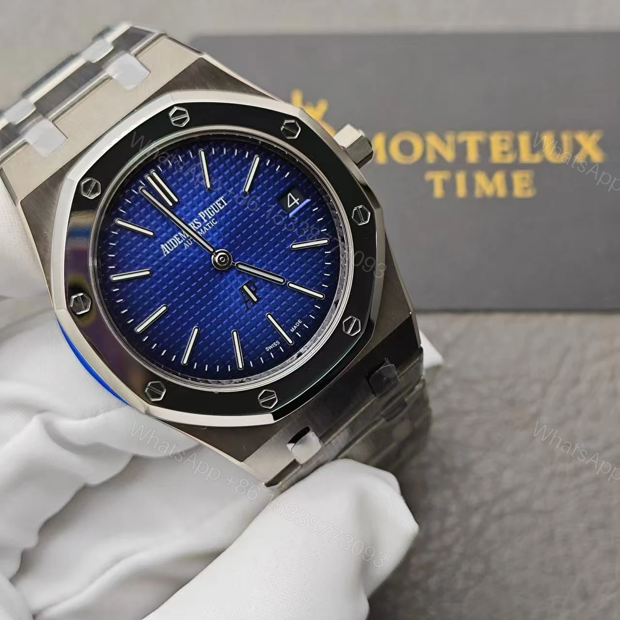 View 2 of Replica Audemars Piguet Royal Oak Jumbo Extra-Thin Blue 15202IP.OO.1240IP.01
