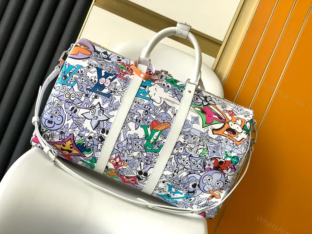 View 2 of LOUIS VUITTON KEEPALL BANDOULIÈRE 50 – LBV423