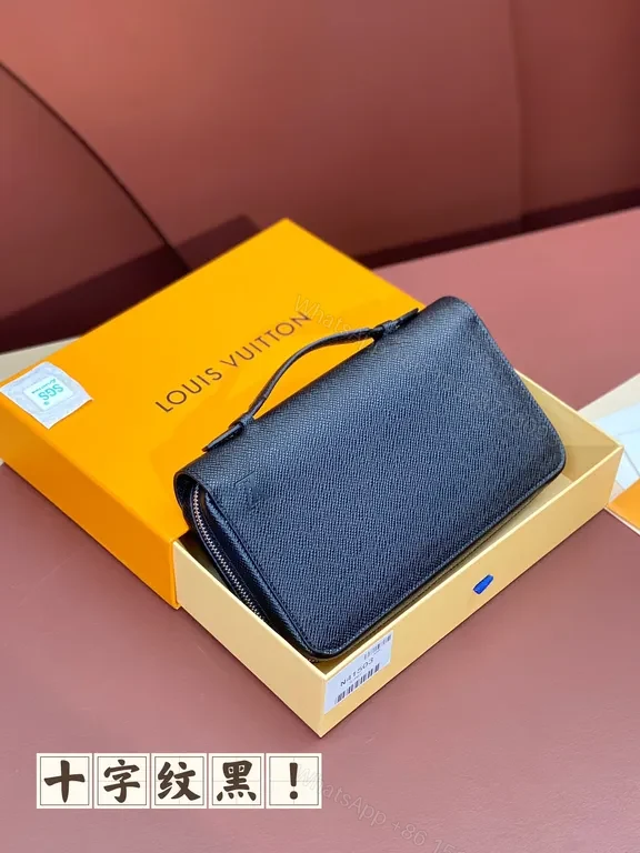 View 7 of Chic Black Textured Wallet â€” Lux Crosshatch, Compact